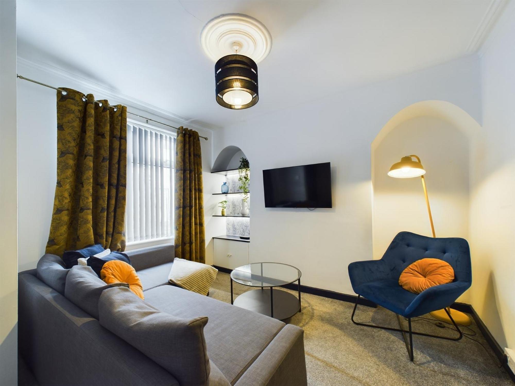 Charming Apartments - Cosy Retreat - Short Drive To City Centre - Free Parking Liverpool Bagian luar foto